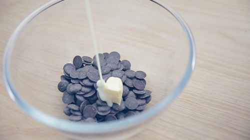 Mê mẩn không thôi món cánh gà nấu quả lê