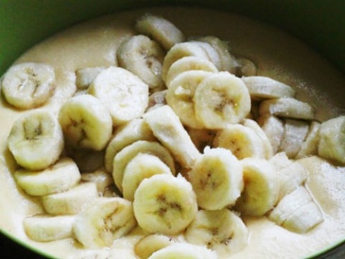 Mê mẩn với món gà cuộn lạp xưởng chiên xù, thơm ngon giòn rụm, ăn là mê