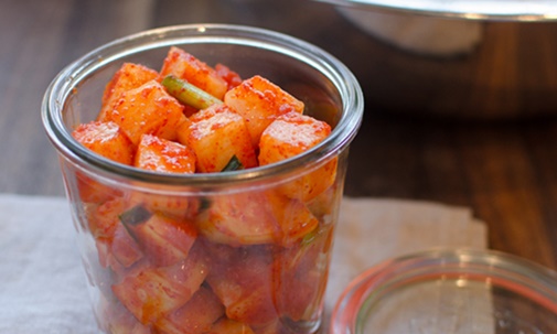 Mẹo chữa tắc tia sữa và bồi bổ cho mẹ sau sinh cực hiệu quả bằng nước đinh lăng