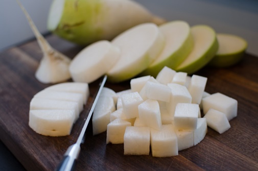 Mẹo chữa tắc tia sữa và bồi bổ cho mẹ sau sinh cực hiệu quả bằng nước đinh lăng