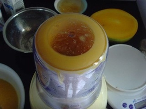 Mẹo rán trứng ngải cứu tuyệt ngon, không bị đắng lại chữa đau đầu cực hiệu quả