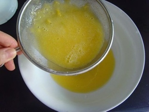 Mẹo rán trứng ngải cứu tuyệt ngon, không bị đắng lại chữa đau đầu cực hiệu quả