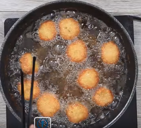 Meringues  thơm giòn quyến rũ, ngọt ngào ngay từ cái tên