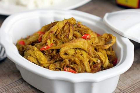 Mì căn xào sả ớt