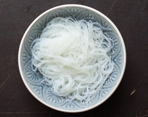 Mì chay với nấm ngon tuyệt thơm phức đậm đà