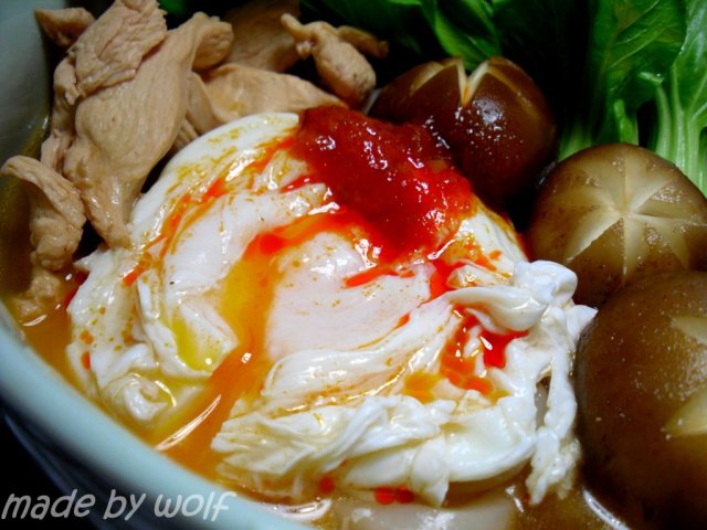 Mì Deuchi nấu thịt gà