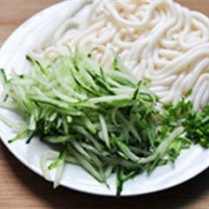 Cách làm mì gà trộn