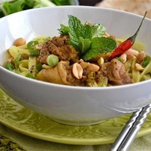 Cách làm mì gà xứ Quảng