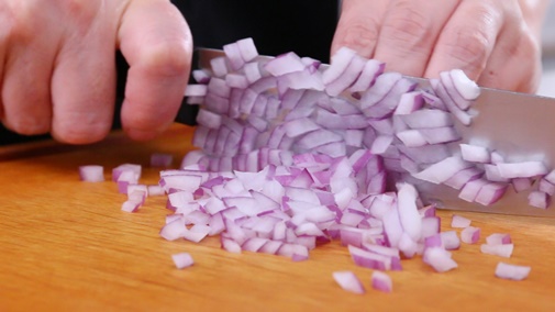 Mì gạo chiên sốt thịt thơm ngon ai cũng khen nức nở