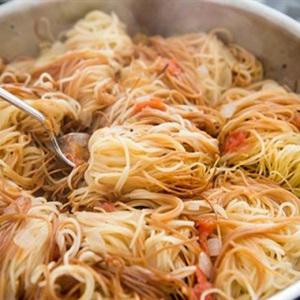 Cách làm mì giòn sốt cà chua