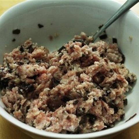 Cách làm mì hoành thánh sốt nấm