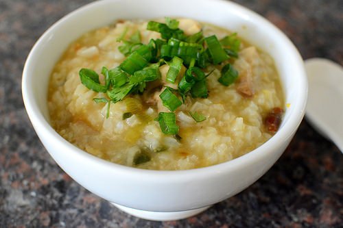 Mì khô xào nấm thập cẩm thơm ngon