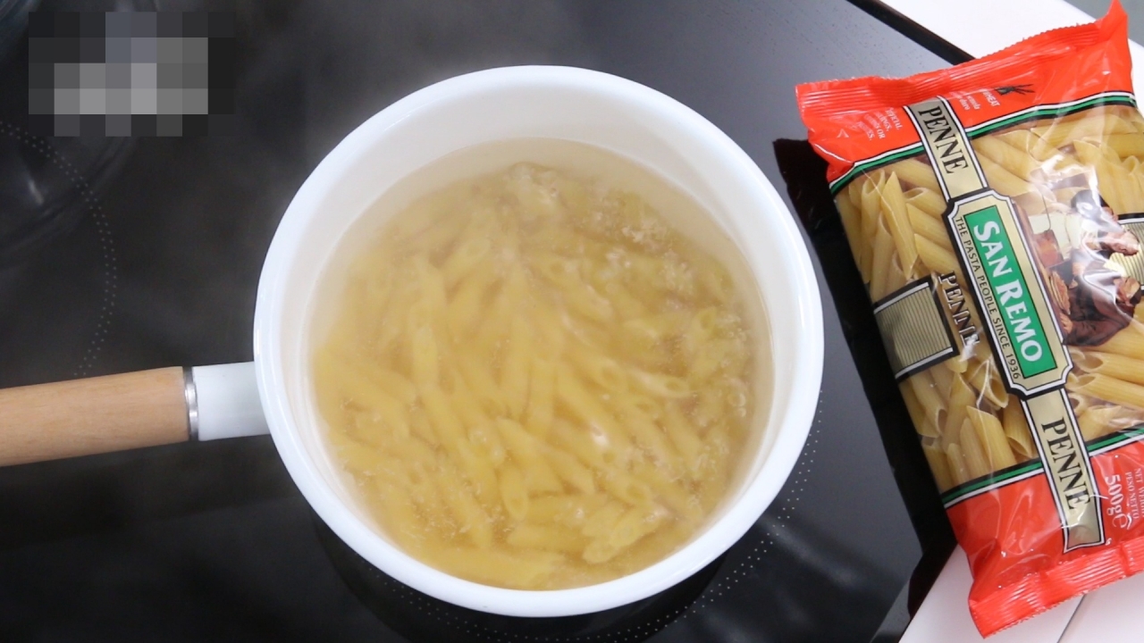 Mì nấm thập cẩm cay cay giòn giòn ăn rồi lại muốn ăn nữa