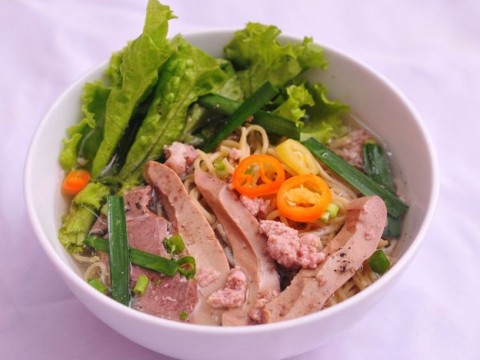 Mì nấu gan heo