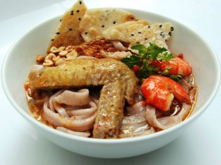 Mì Quảng cánh gà
