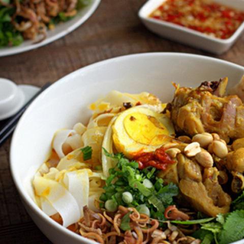 Cách làm mì Quảng gà