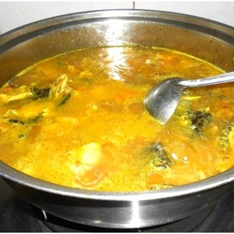 Cách làm mì Quảng thịt ếch