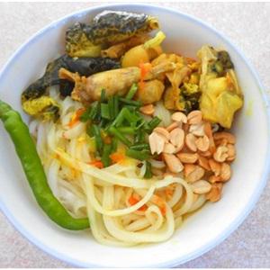 Cách làm mì Quảng thịt ếch