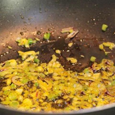 Cách làm mì quảng trộn