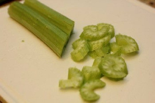 Mì Ramen xúc xích cà ri ngon ngon giòn giòn, ăn là thích mê