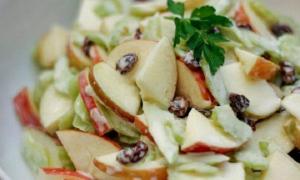 Mì Ramen xúc xích cà ri ngon ngon giòn giòn, ăn là thích mê