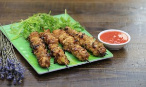 Mì tôm bọc khoai tây chiên mới lạ, giòn tan, ăn thật đã