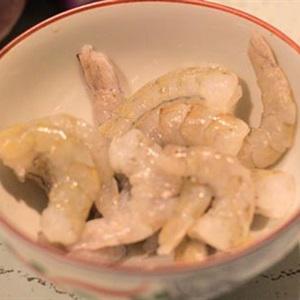 Cách làm mì tôm xào bò