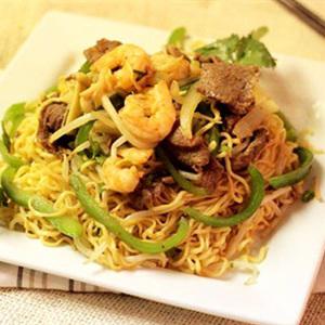 Cách làm mì tôm xào bò