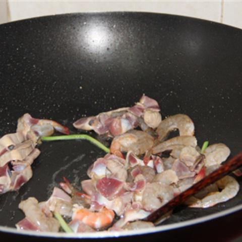 Cách làm mì tôm xào thập cẩm