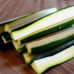 Cách làm mì trộn bí ngòi