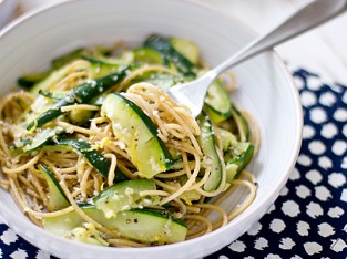 Mì trộn bí ngòi