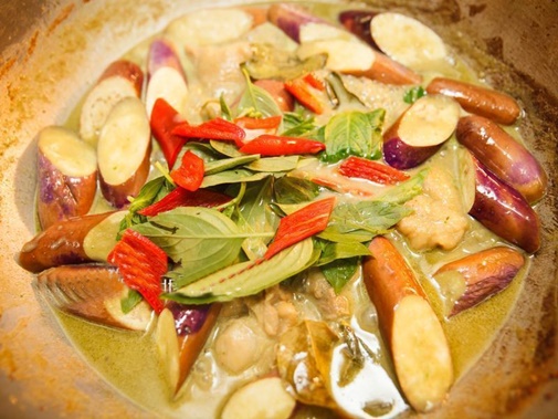 Mì trộn chua cay siêu ngon đốn tim giới trẻ gần xa