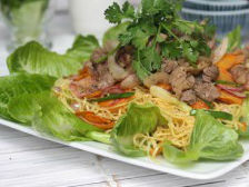 Mì trứng xào thịt bò