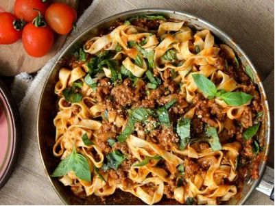 Mì tươi sốt bò băm