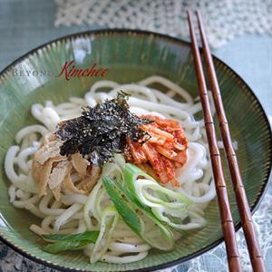 Cách làm mì udon kim chi