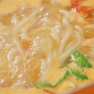 Cách làm mì udon nấu tôm