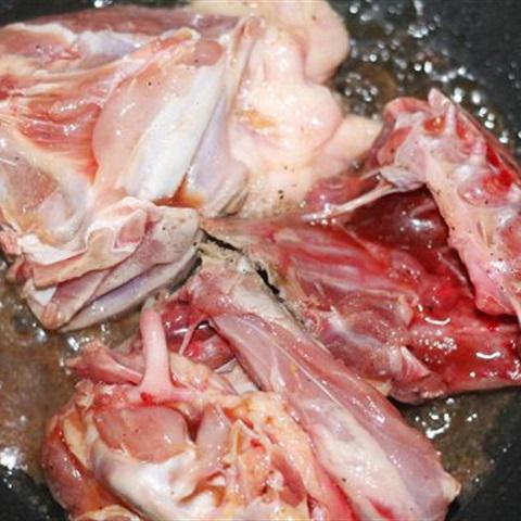 Cách làm mì vịt tiềm người Hoa