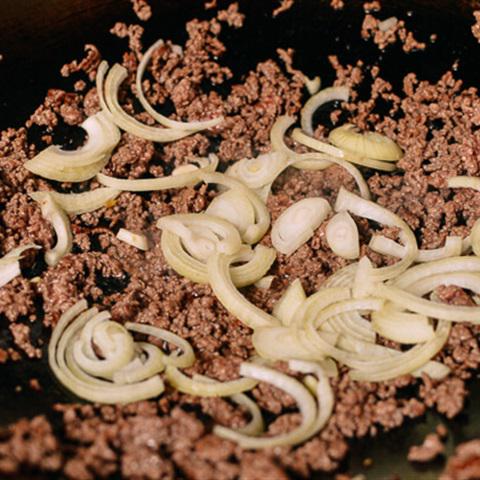 Cách làm mì xào bò băm