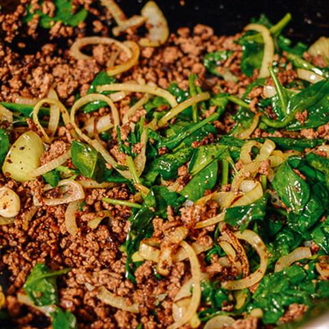 Cách làm mì xào bò băm