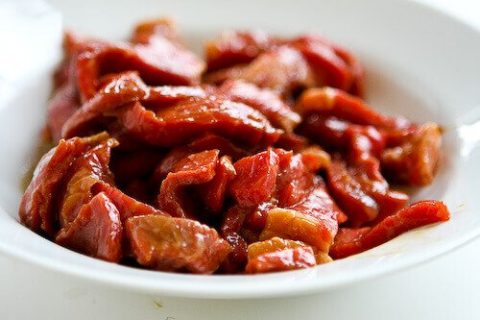 Mì xào bò, cải ngồng cho bữa xế nhanh và tiện lợi