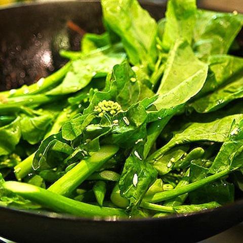 Cách làm mì xào bò rau cải