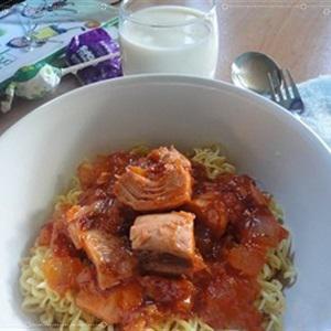 Cách làm mì xào cá ngừ