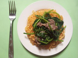 Mì xào cải ngọt thịt bò