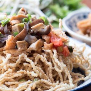 Cách làm mì xào giòn chay