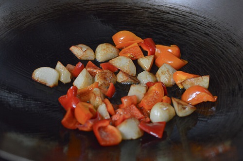 Mì xào giòn thơm nức mũi, ăn đã miệng đổi gió ngày đầu tuần