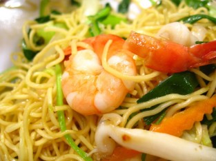 Mì xào hải sản tặng bà xã