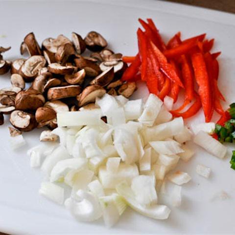 Cách làm mì xào thịt bò