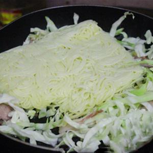 Cách làm mì xào Yakisoba