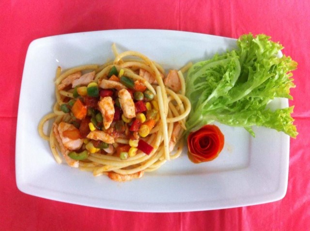 Mì Ý cá hồi ngũ sắc