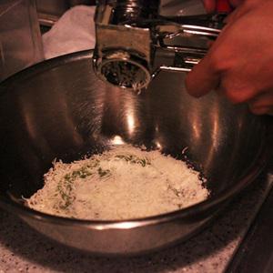 Cách làm mì Ý đậu que khoai tây